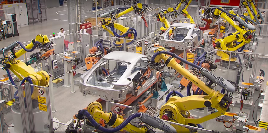 Manufacturing remains in contraction in Eurozone