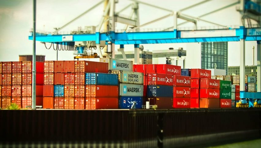 US Trade Deficit Declines in November, Trade War in Focus