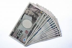 Japan's Household Spending, Real Wages See Sharp Contraction
