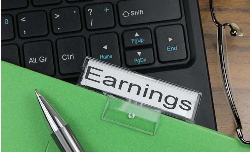 November Average Cash Earnings from Japan