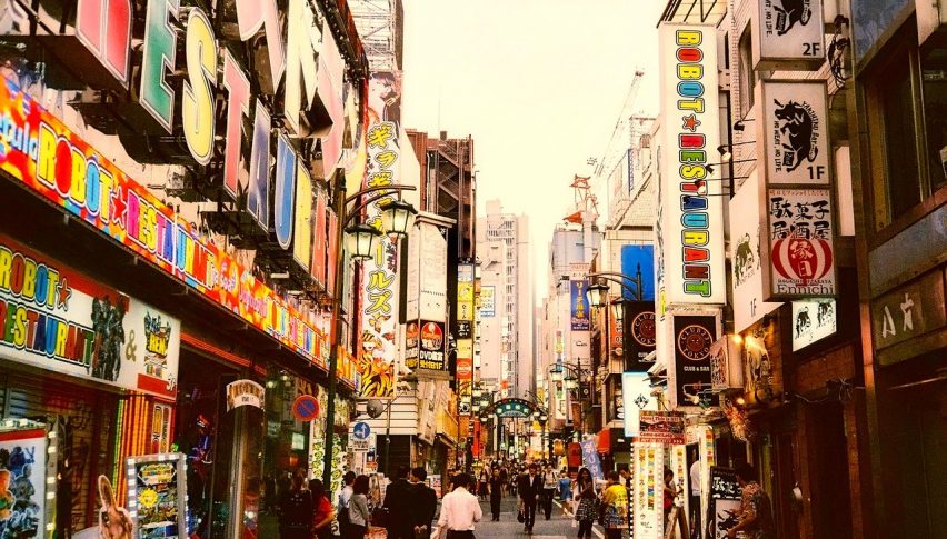Japan's Household Spending in Contraction For Fifth Consecutive Month