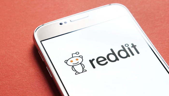 Reddit shares have tumbled below $200