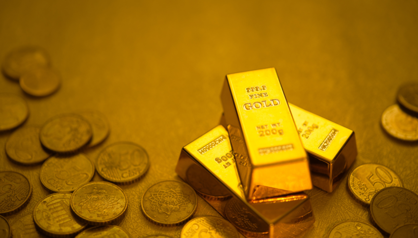Gold Price Forecast: Dips to $2,340 Amid Strong USD and Hawkish Fed