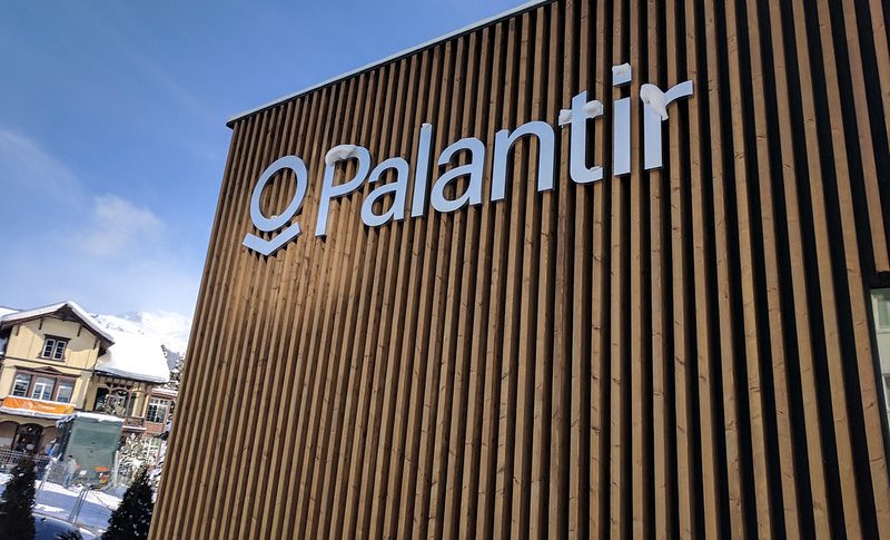 PLTR dives 10% from near record highs