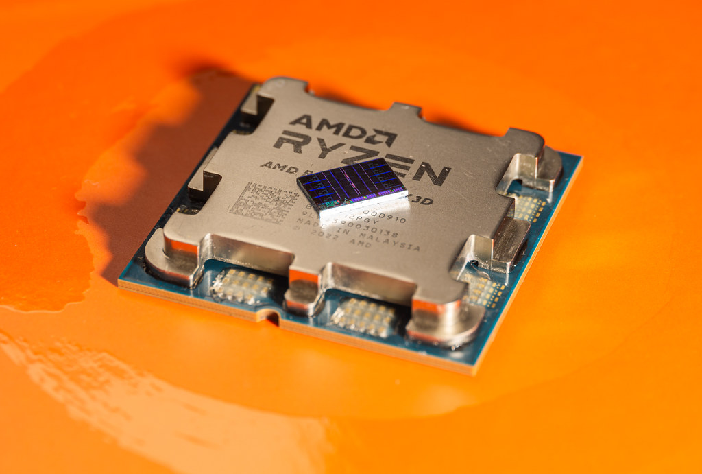 AMD share price continues to be on a downtrend