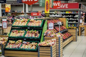 Low consumer confidence is likely to hit the stock market hard.