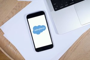 Salesforce’s Growth Momentum Intact Despite Profit-Taking
