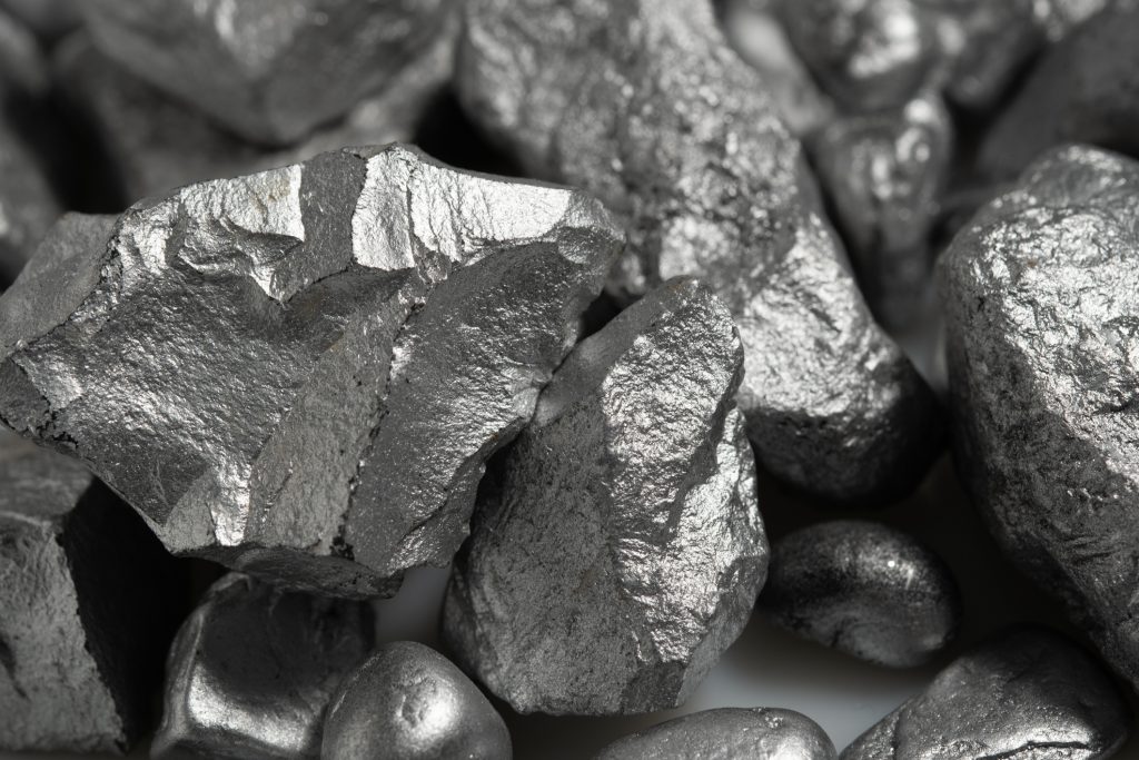 Silver Market on Brink: China’s Record-Breaking Hoarding Creates Severe Shortage