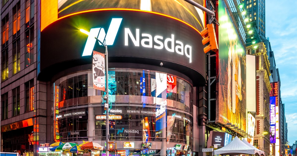 Wall Street Extends Winning Streak as Dow and Nasdaq Hit New Records