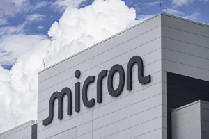 From Scarcity to Saturation? Micron’s Rally Faces Its First Serious Test
