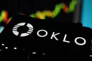 Oklo Stock Jumps 15% Despite Wider Loss as Revenue Beat Sparks Nuclear Rally